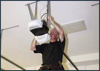 Garage Doors Store Repairs Dallas, TX 469-270-0752 - cont-gdr-door-opener-08m